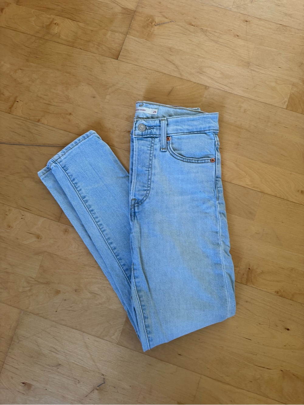 Levi’s wedgie skinny